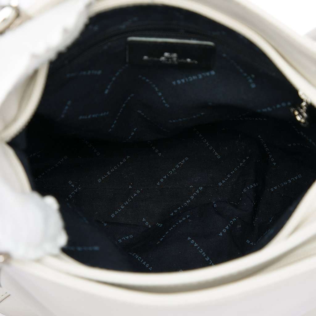 Balenciaga Soft Leather Shopper Tote White Leather Very good - Model View