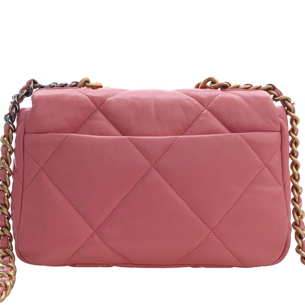 Chanel Medium Lambskin 19 Flap Pink Leather Very good - Model View