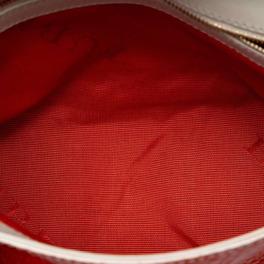 Burberry Medium Grained Calfskin Mildenhall Crossbody Orange Leather Very good condition - Model View