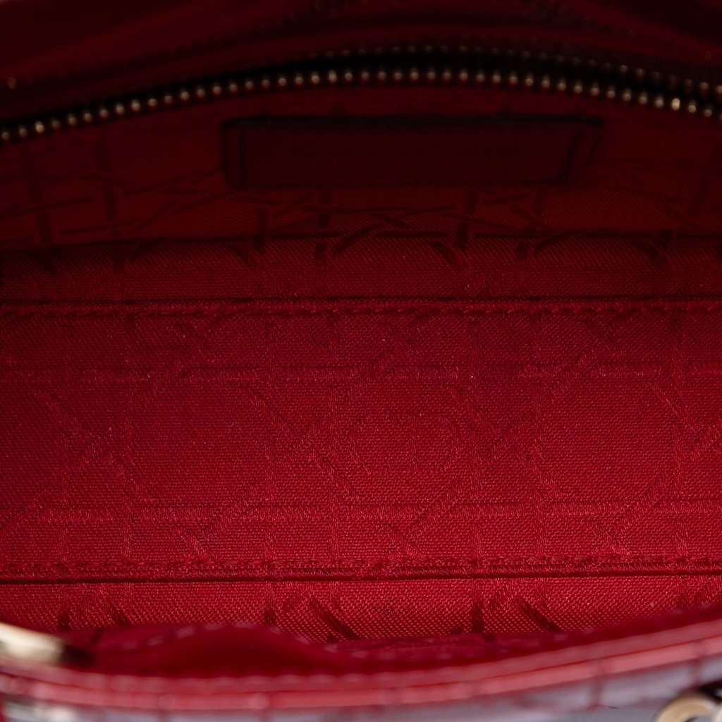 Dior Mini Patent Cannage Lady Dior Red Leather Very good condition - Model View