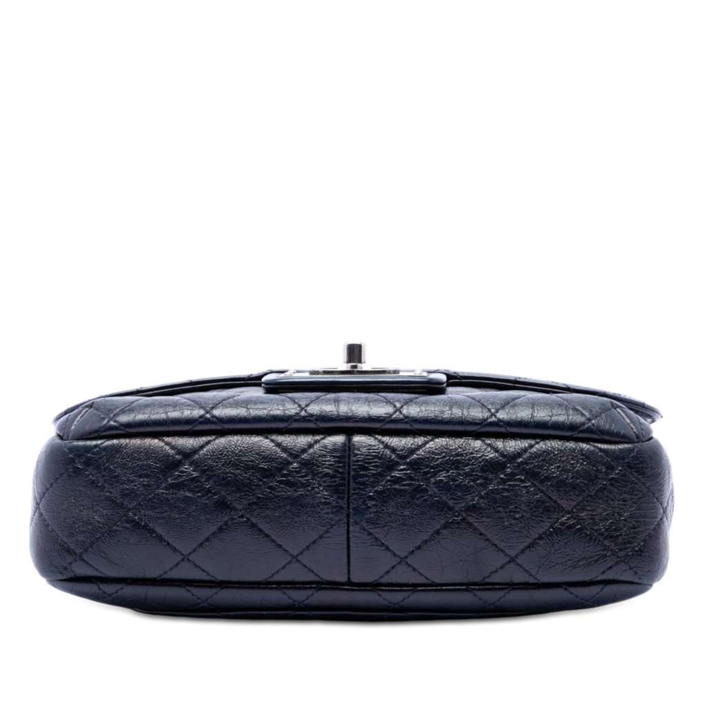 Chanel Medium Quilted Glazed Calfskin CC Plate Flap Blue Leather Very good condition - Inside View