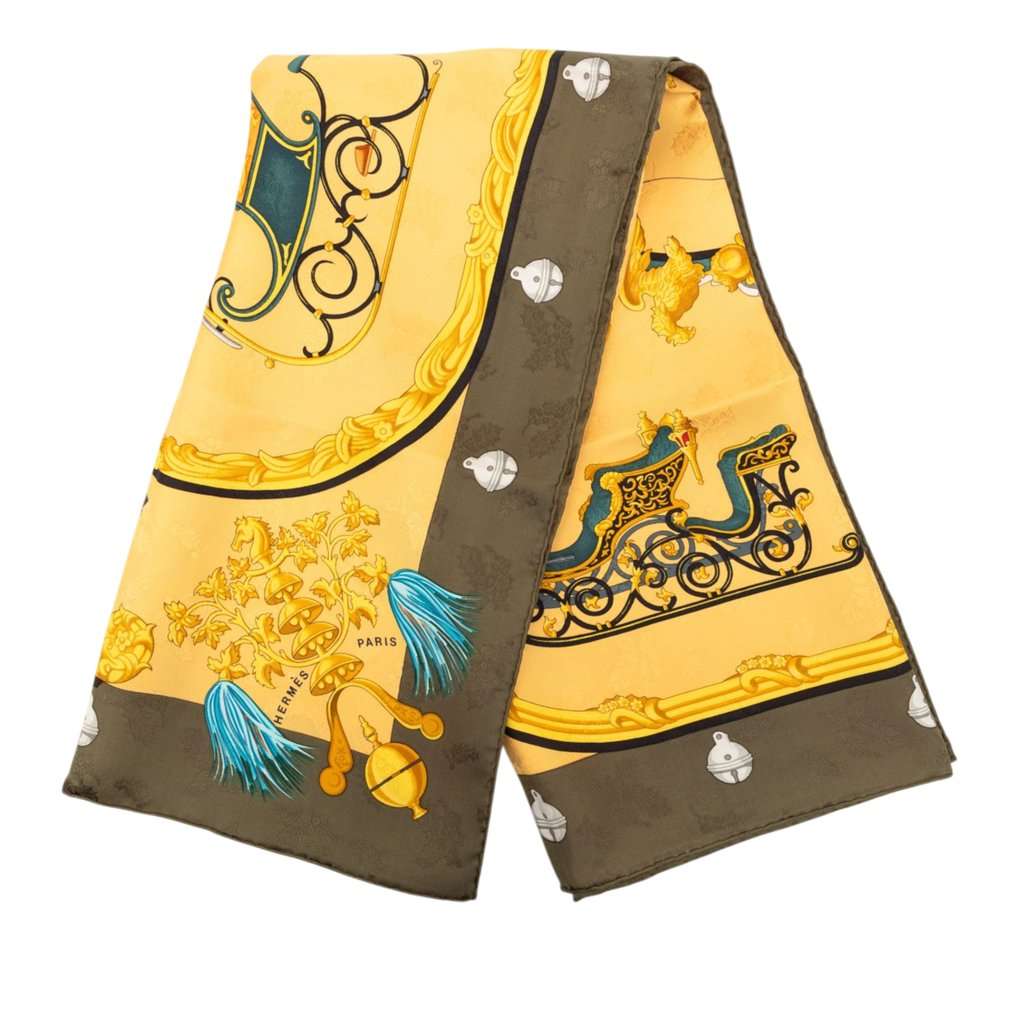 Hermès Plumes et Grelots Silk Scarf 90 Yellow Never worn - Front View