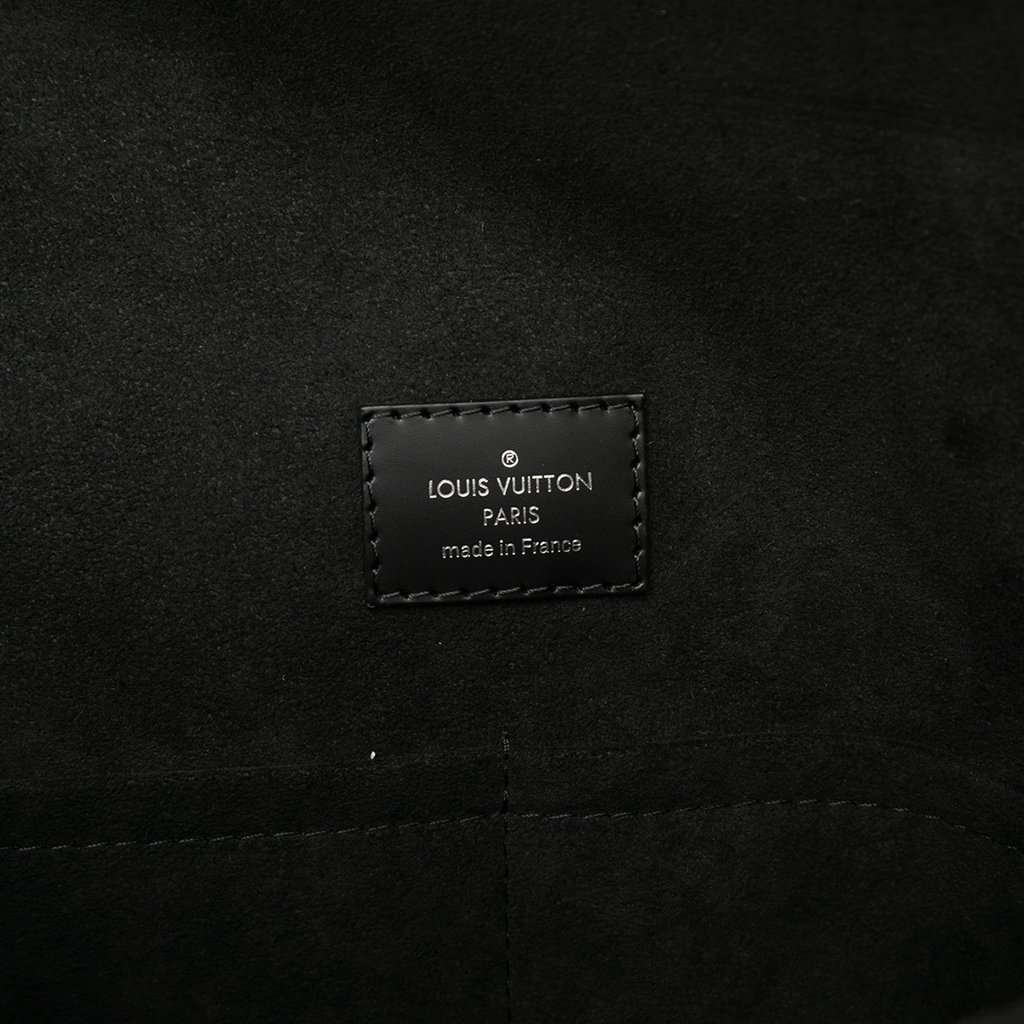 Louis Vuitton Epi Cluny BB Black Leather Good condition - Box View