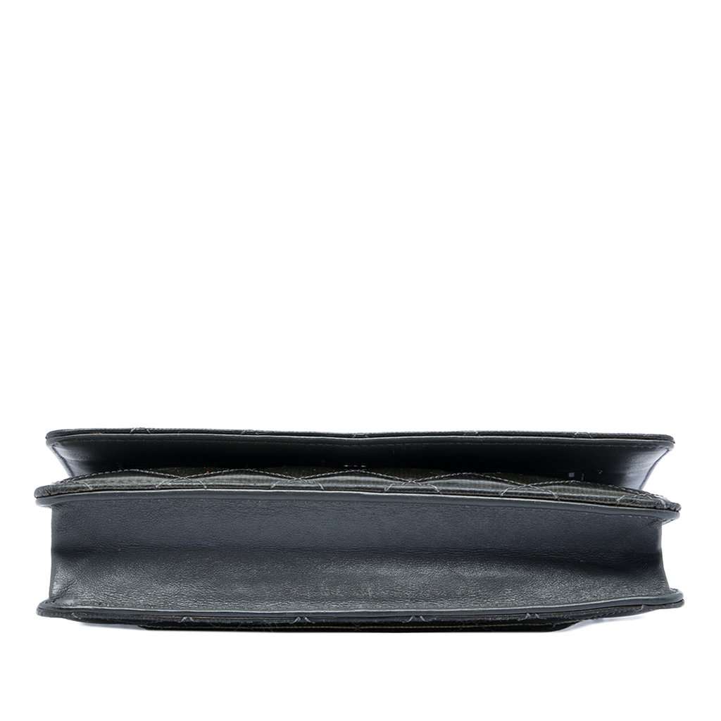 Chanel CC Quilted Striated Metallic Patent Wallet on Chain Green Leather Good condition - Inside View