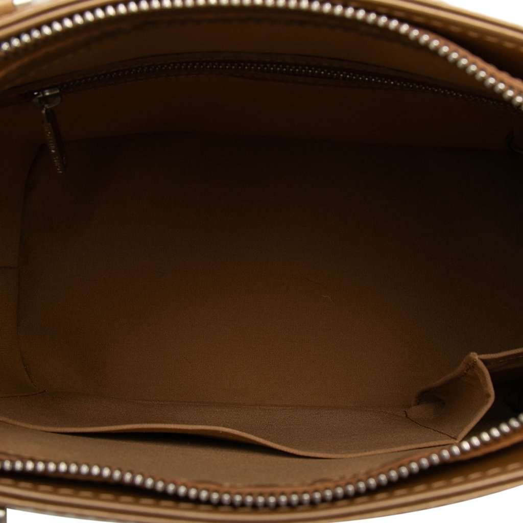 Louis Vuitton Monogram Mat Stockton Gold Leather Very good condition - Model View