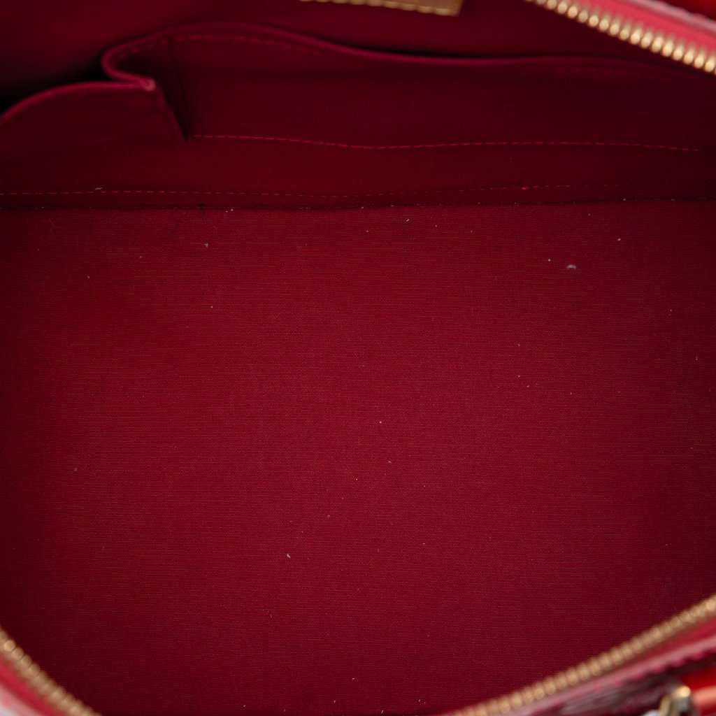 Louis Vuitton Monogram Vernis Alma GM Red Leather Very good condition - Model View