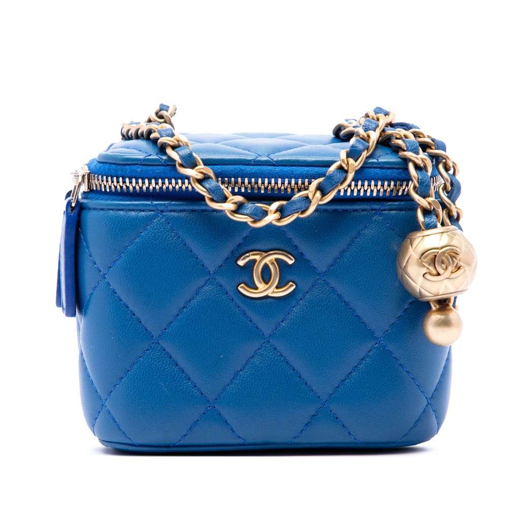 Chanel Mini Quilted Lambskin Pearl Crush Vanity Case With Chain Blue Leather Very good - Front View