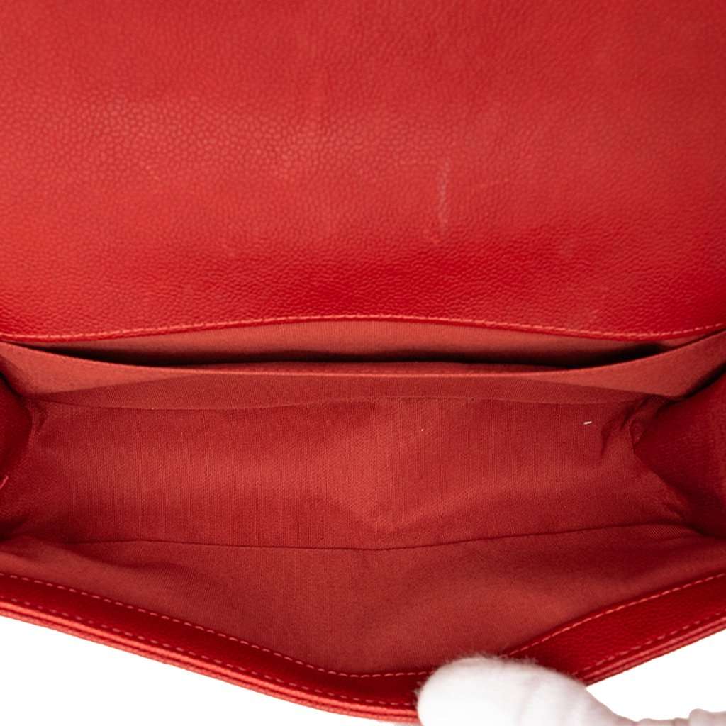 Chanel Old Medium Quilted Caviar Boy Flap Red Leather Very good condition - Model View