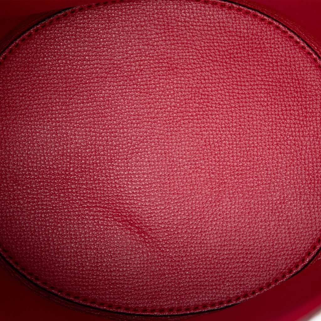 Burberry Haymarket Check Coated Canvas Lorne Bucket Bag Beige Very good condition - Model View