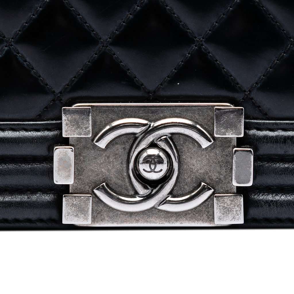 Chanel Paris Bombay Small Quilted Patent Medallion Embellished Boy Flap Black Leather Very good condition - Box View