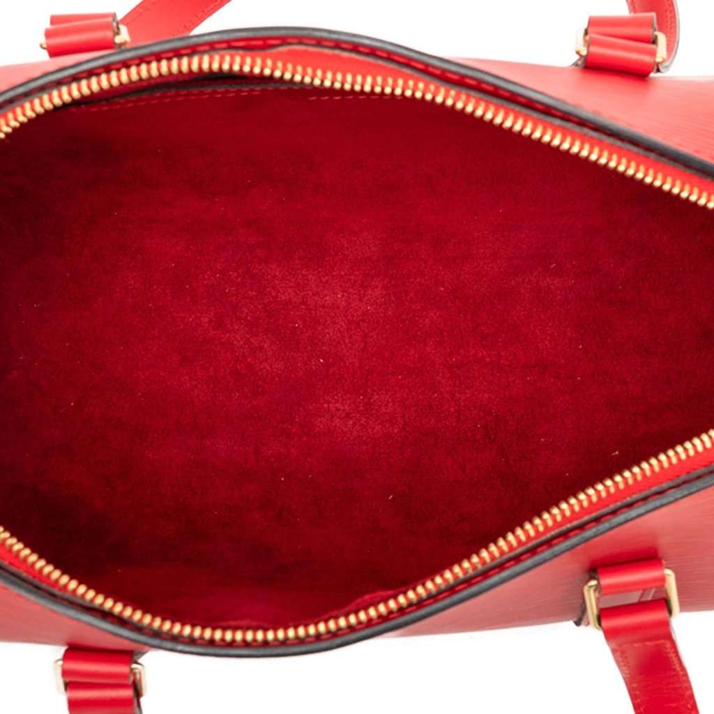 Louis Vuitton Epi Soufflot Red Leather Very good condition - Model View