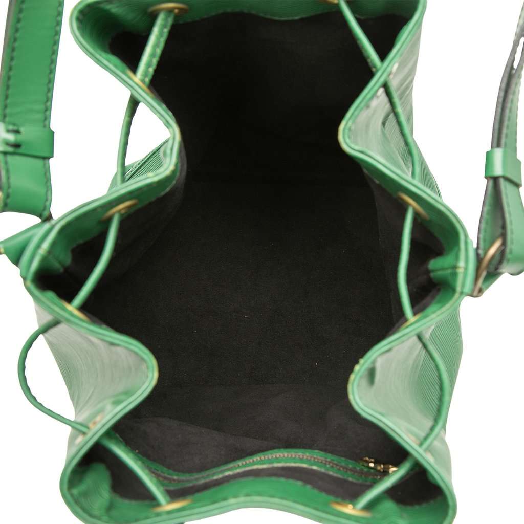 Louis Vuitton Epi Noe GM Green Leather Good condition - Model View