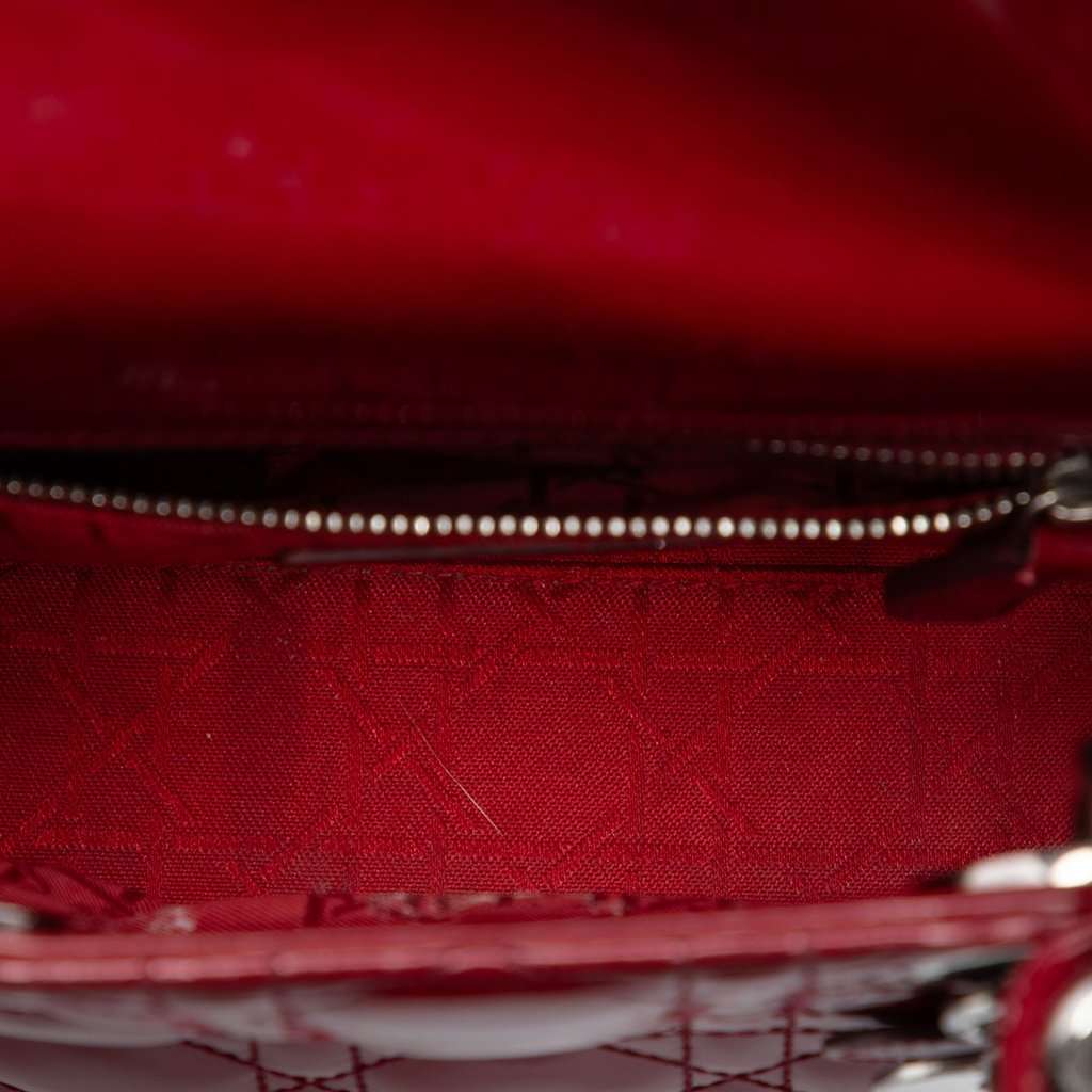 Dior Mini Patent Cannage Lady Dior Red Leather Very good condition - Model View