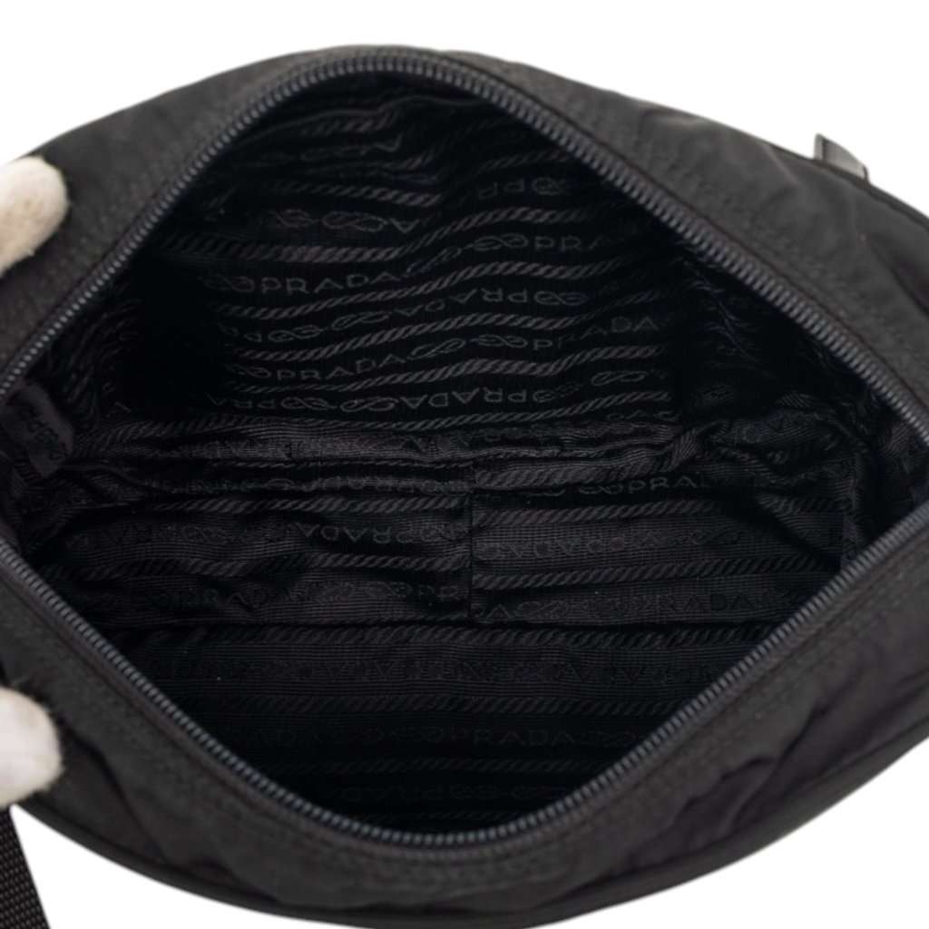 Prada Tessuto Camera Bag Black Very good condition - Model View