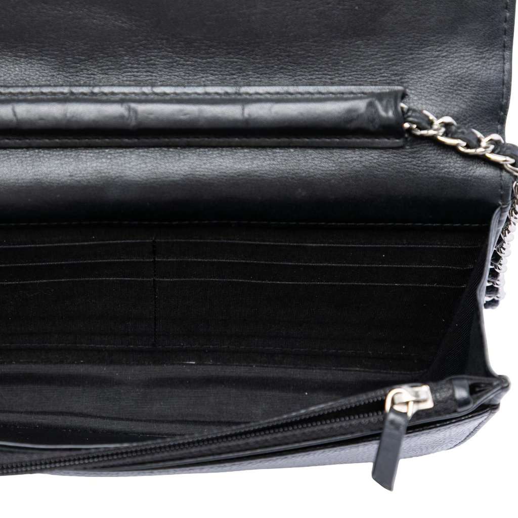Chanel CC Caviar Wallet On Chain Black Leather Very good condition - Model View