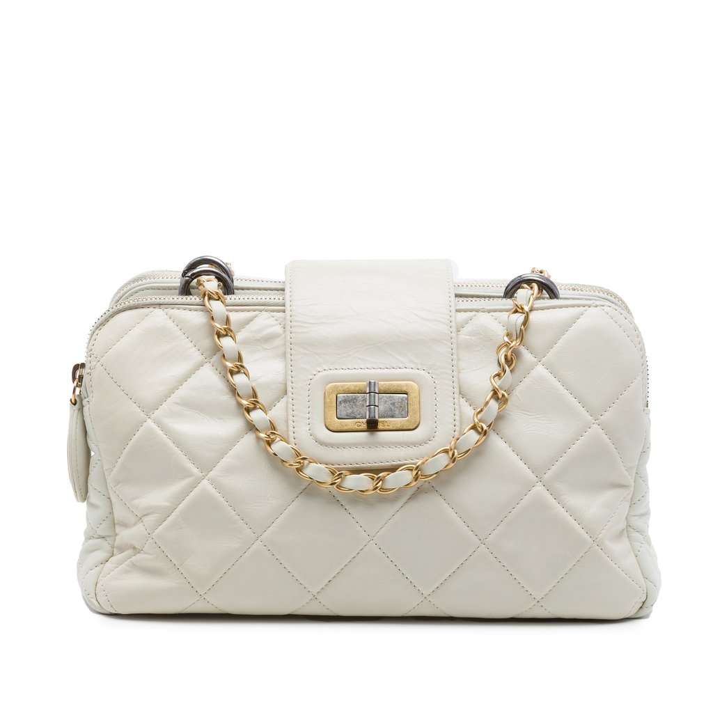 Chanel Quilted Aged Calfskin Mademoiselle Triple Zip Shoulder Bag White Leather Very good - Front View