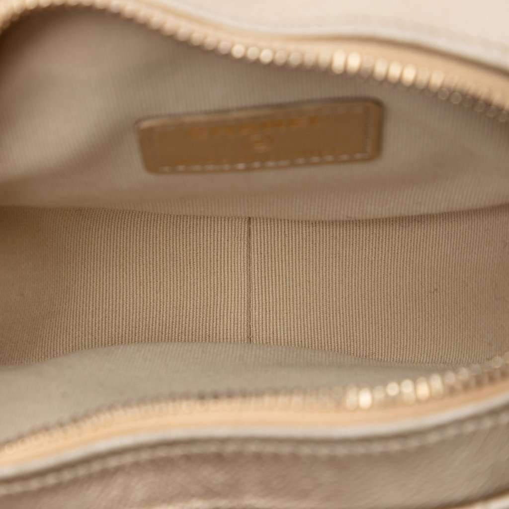 Chanel Mini Metallic Lambskin CC in Love Heart Crossbody Gold Leather Very good - Model View