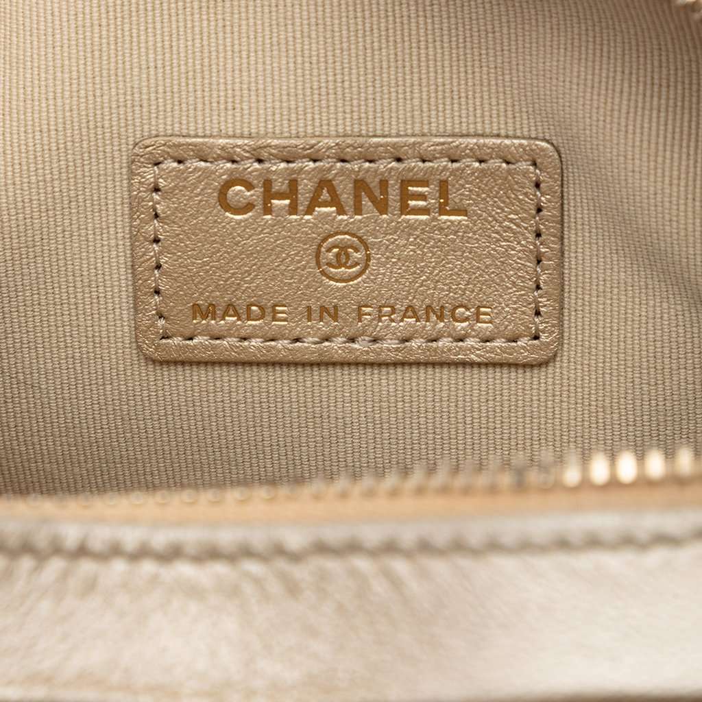 Chanel Mini Metallic Lambskin CC in Love Heart Crossbody Gold Leather Very good - Box View