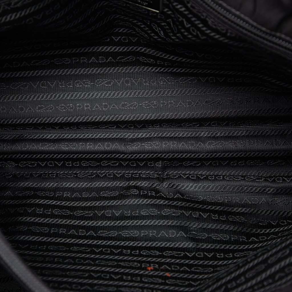 Prada Tessuto Tote Black Very good - Model View