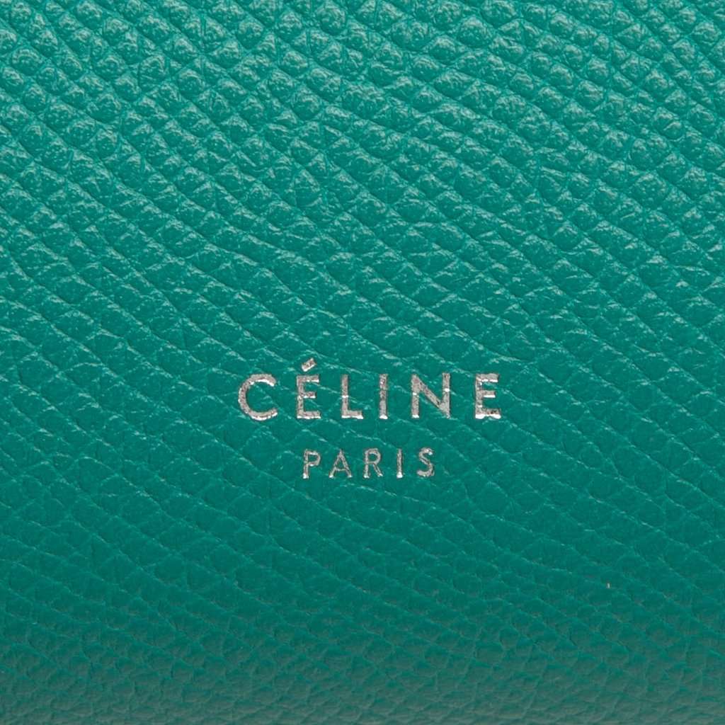 Celine Micro Grained Calfskin Belt Bag Green Leather Very good condition - Box View