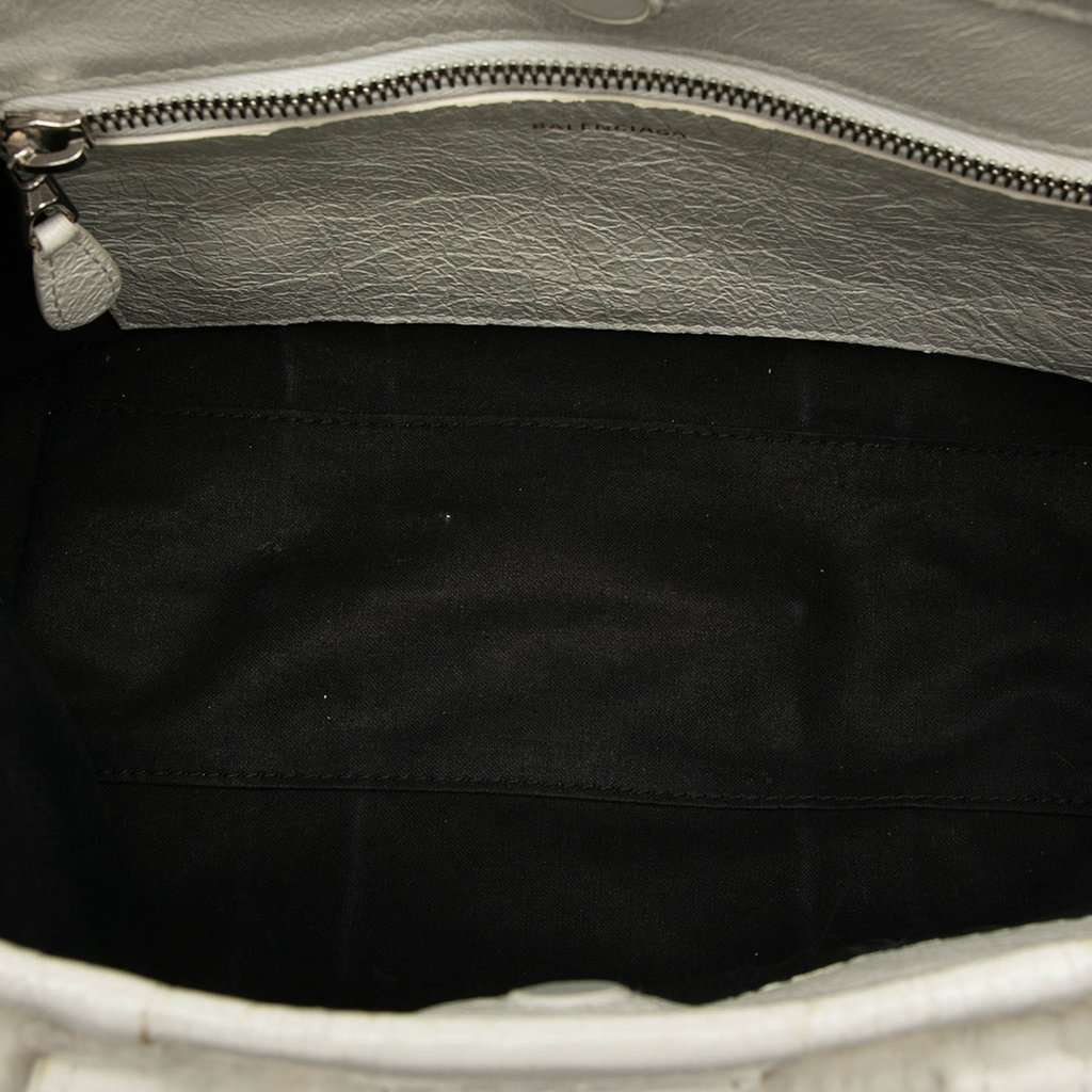 Balenciaga Small Shearling and Leather Barbes East West Shopper Tote White Very good condition - Model View