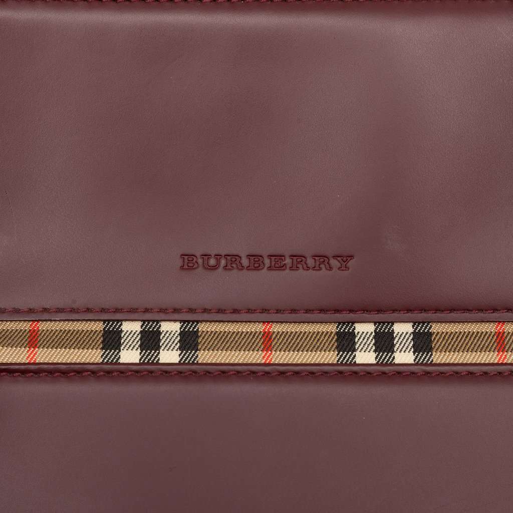 Burberry House Check Trimmed Leather Shoulder Bag Red Leather Very good condition - Box View