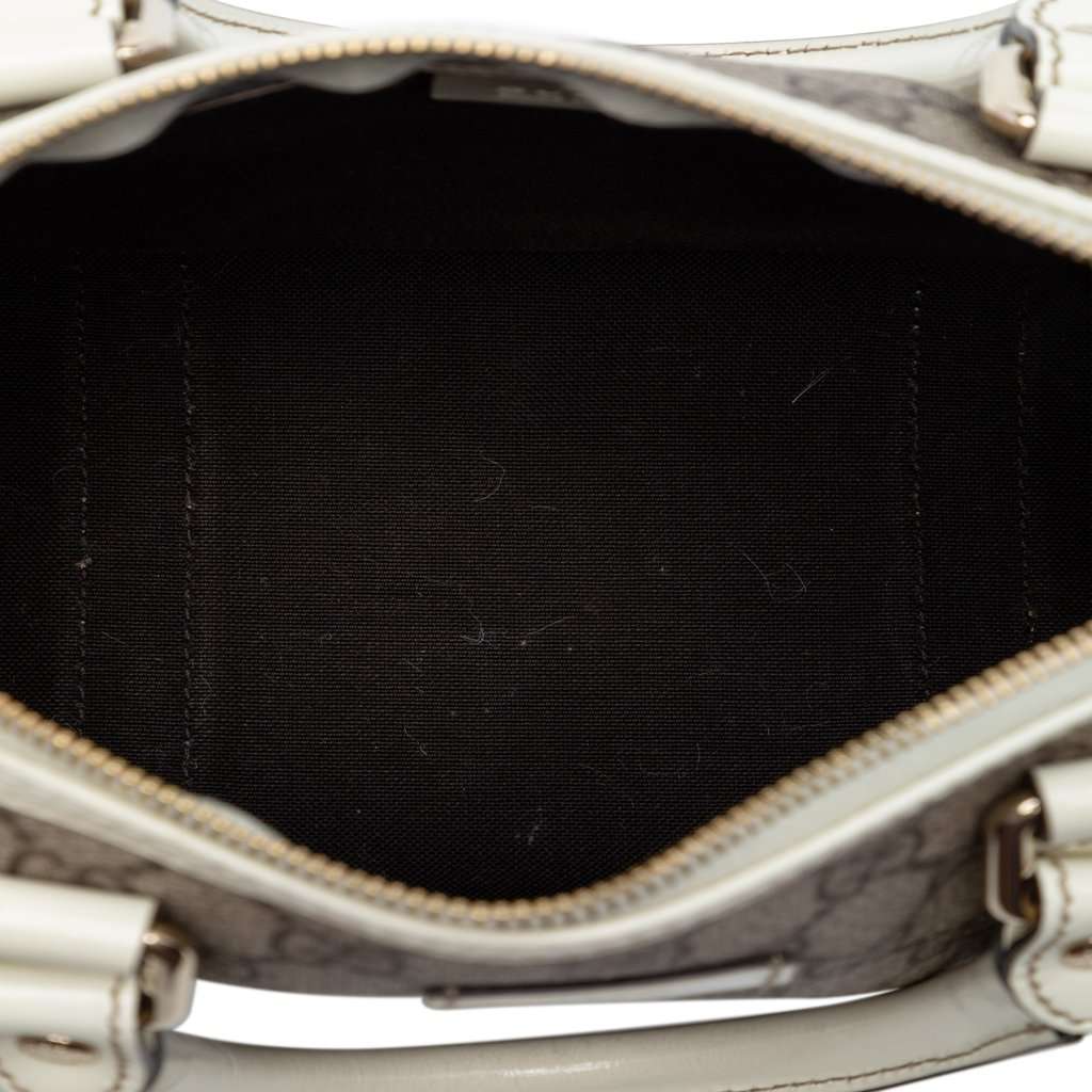 Gucci Small GG Supreme Joy Boston Bag Beige Very good condition - Model View