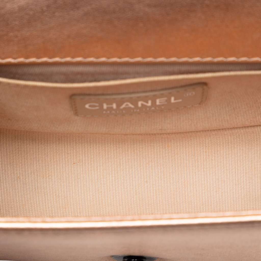 Chanel Small Quilted Perforated Metallic Lambskin Boy Flap Pink Leather Very good condition - Model View