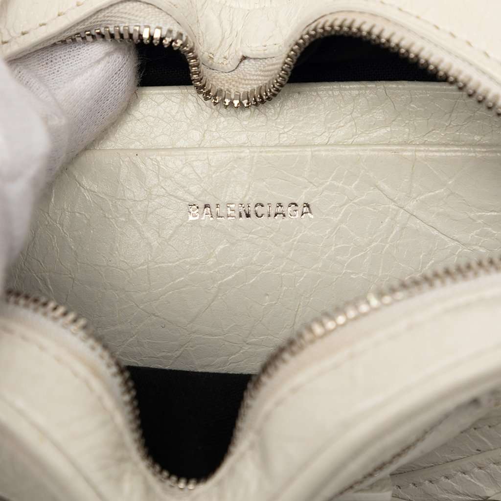 Balenciaga Mini Lambskin Motocross Le Cagole Heart Chain Bag White Leather Good condition - Box View