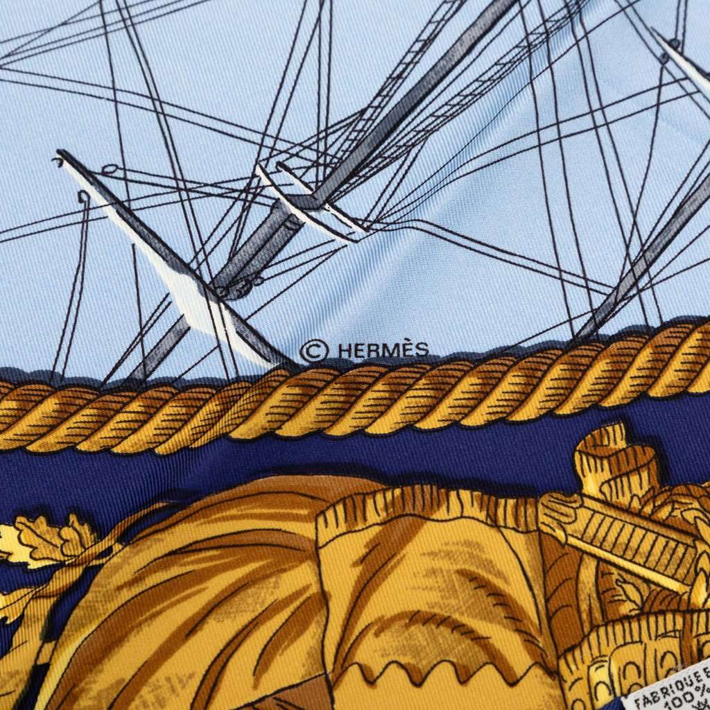 Hermès Marine et Cavalerie Silk Scarf 90 Blue Very good condition - Box View