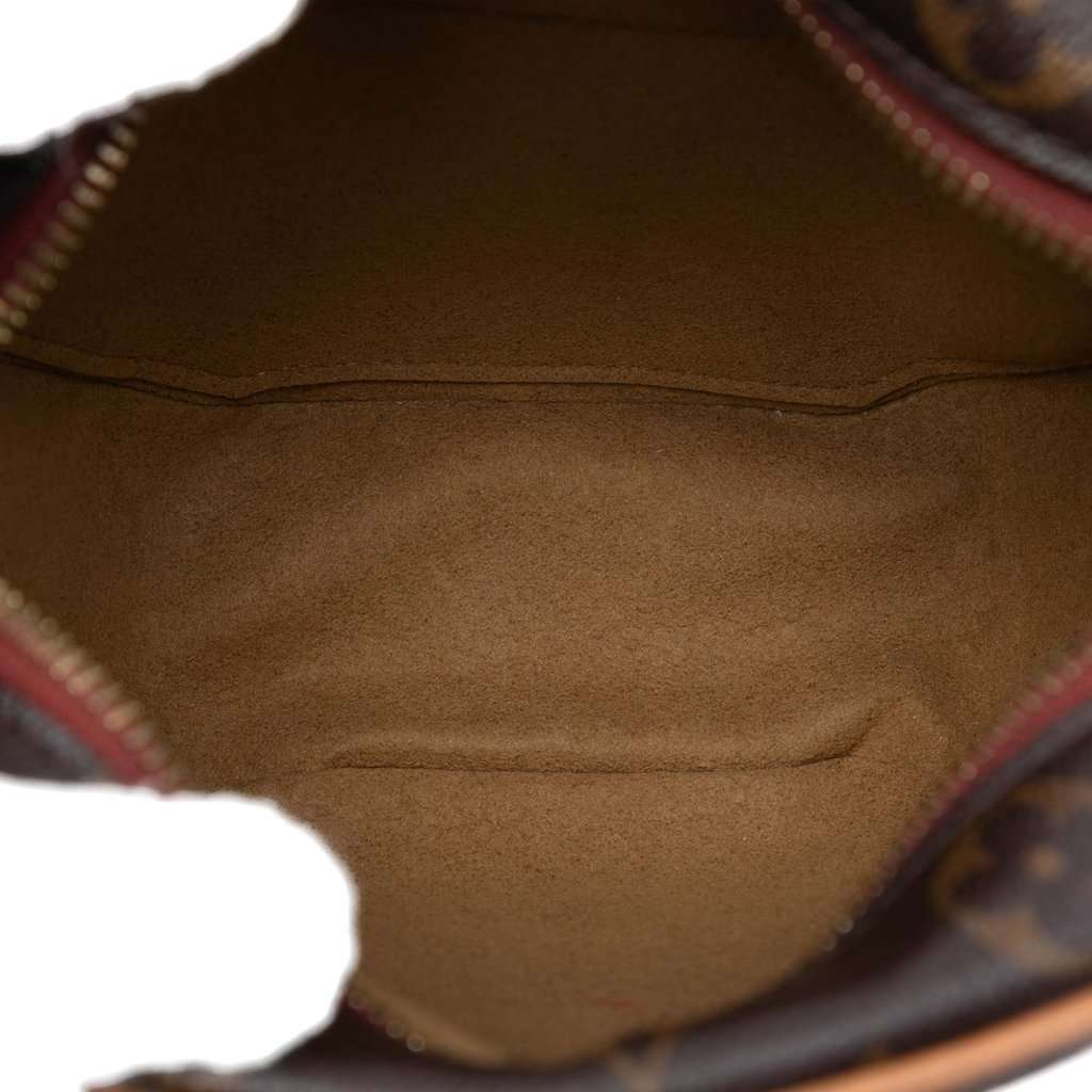Louis Vuitton Monogram Boite Chapeau Souple PM Brown Very good - Model View