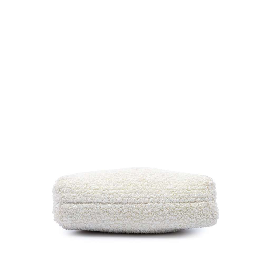 Bottega Veneta Boucle Raffia The Mini Pouch Crossbody White Very good condition - Inside View