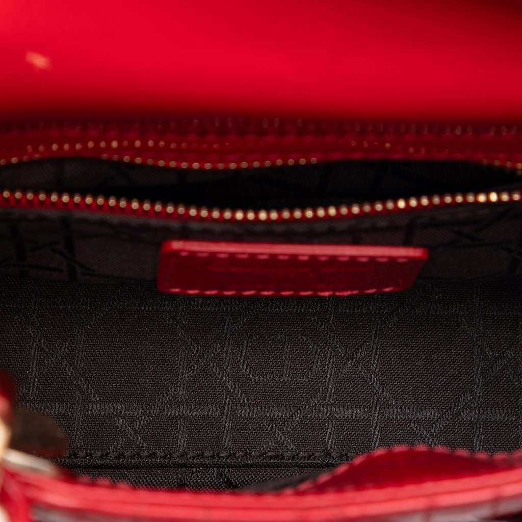 Dior Mini Patent Cannage Lady Dior Red Leather Very good condition - Model View