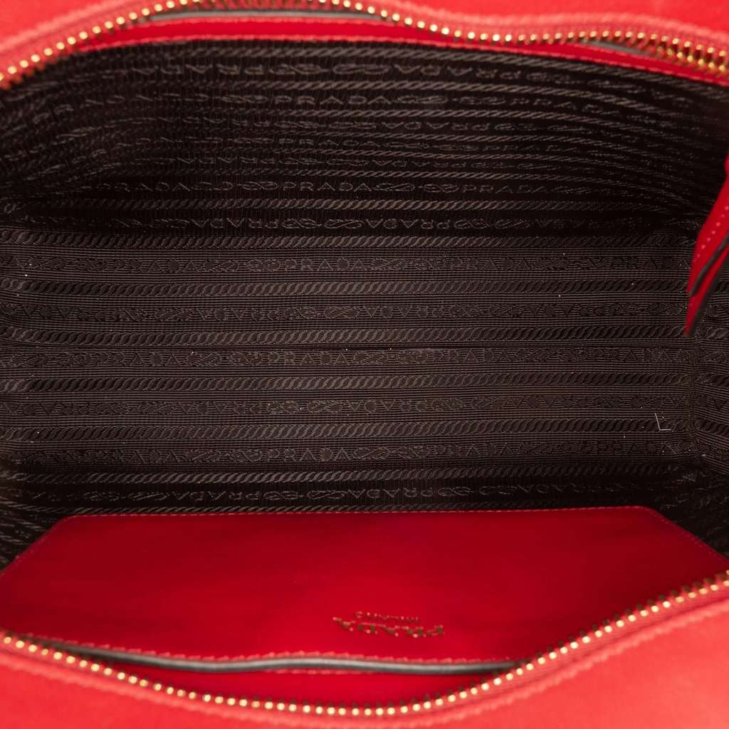 Prada Soft Calf Trimmed Saffiano Lux Zip Convertible Tote Red Leather Very good - Model View