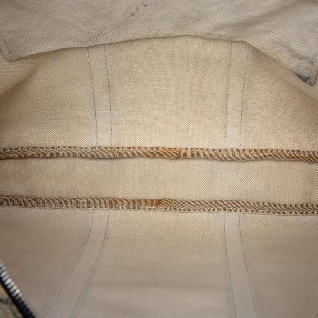 Gucci GG Supreme Business Bag Beige Very good condition - Model View