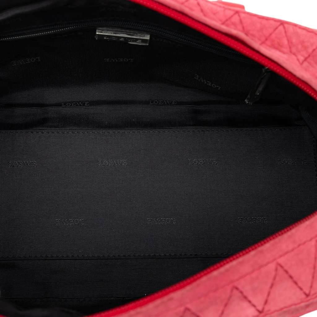 LOEWE Stitched Suede Amazona 28 Red Leather Very good condition - Model View