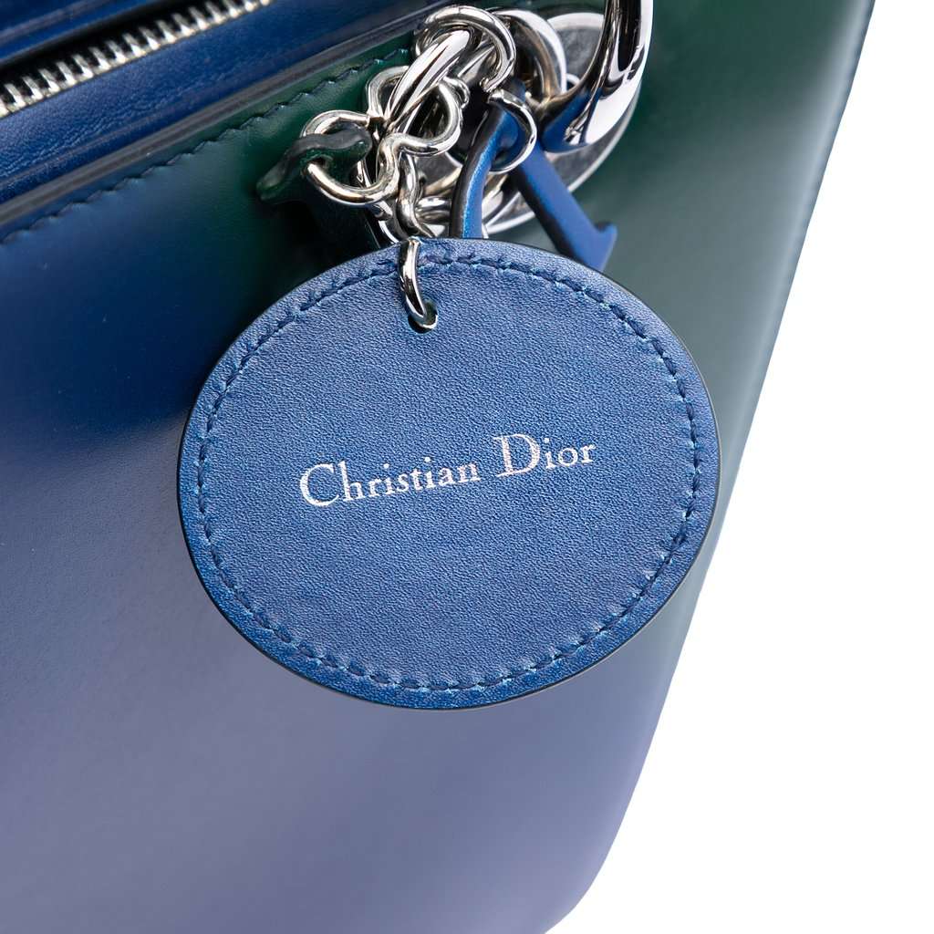 Dior Medium Ombre Calfskin Lady Dior Blue Leather Very good condition - Model View