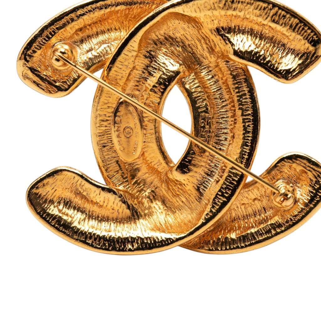 Chanel CC Gold Plated Quilted Brooch Gold Metal Very good condition - Inside View