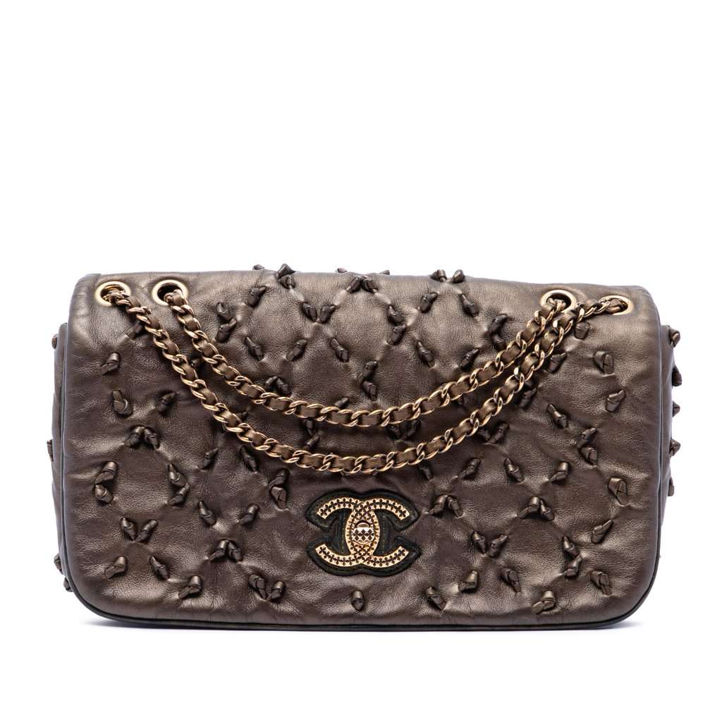Chanel CC Metallic Lambskin Chic Knot Flap Brown Leather Very good - Front View