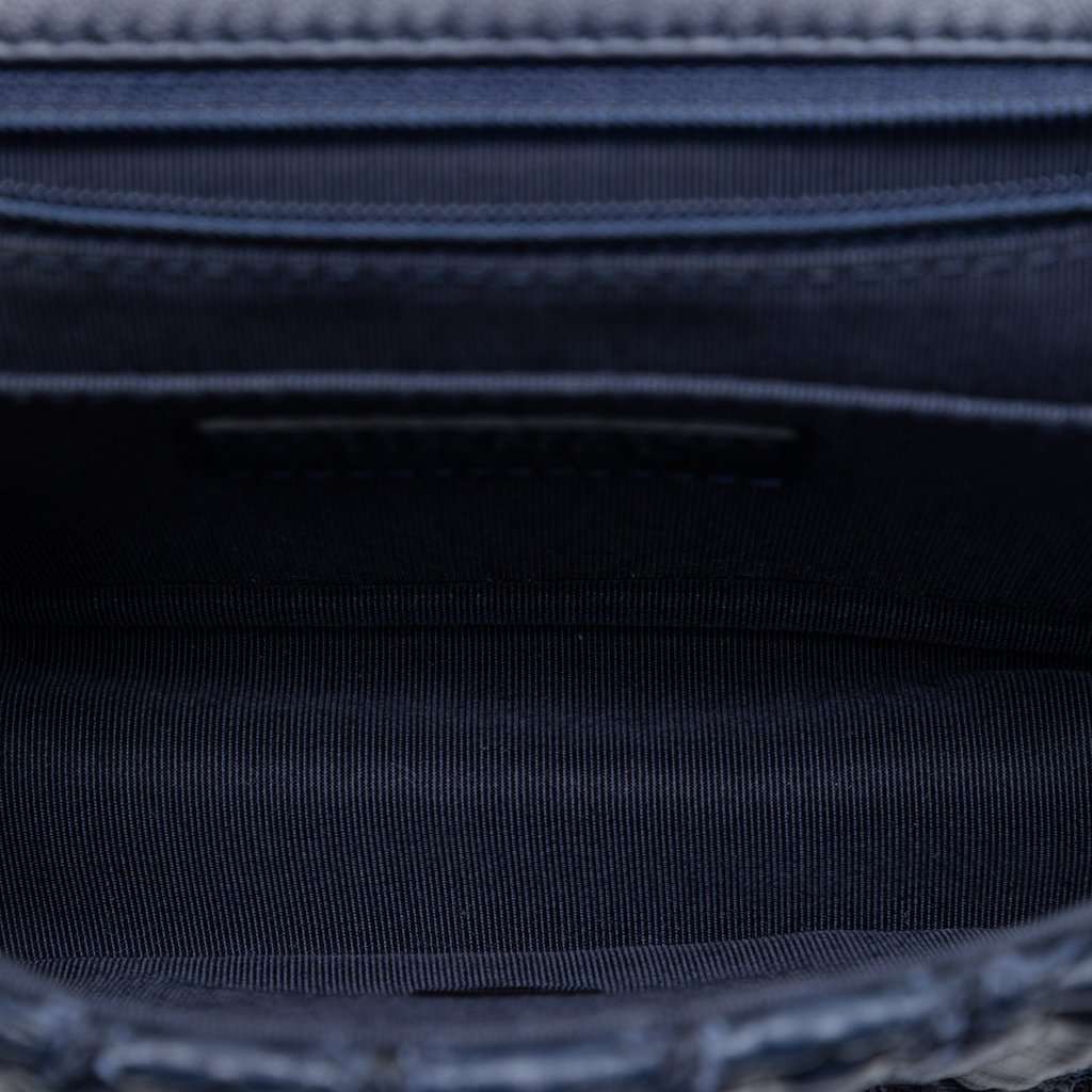 Chanel Paris Seoul Mini Crochet Lambskin Single Flap Blue Leather Very good condition - Model View