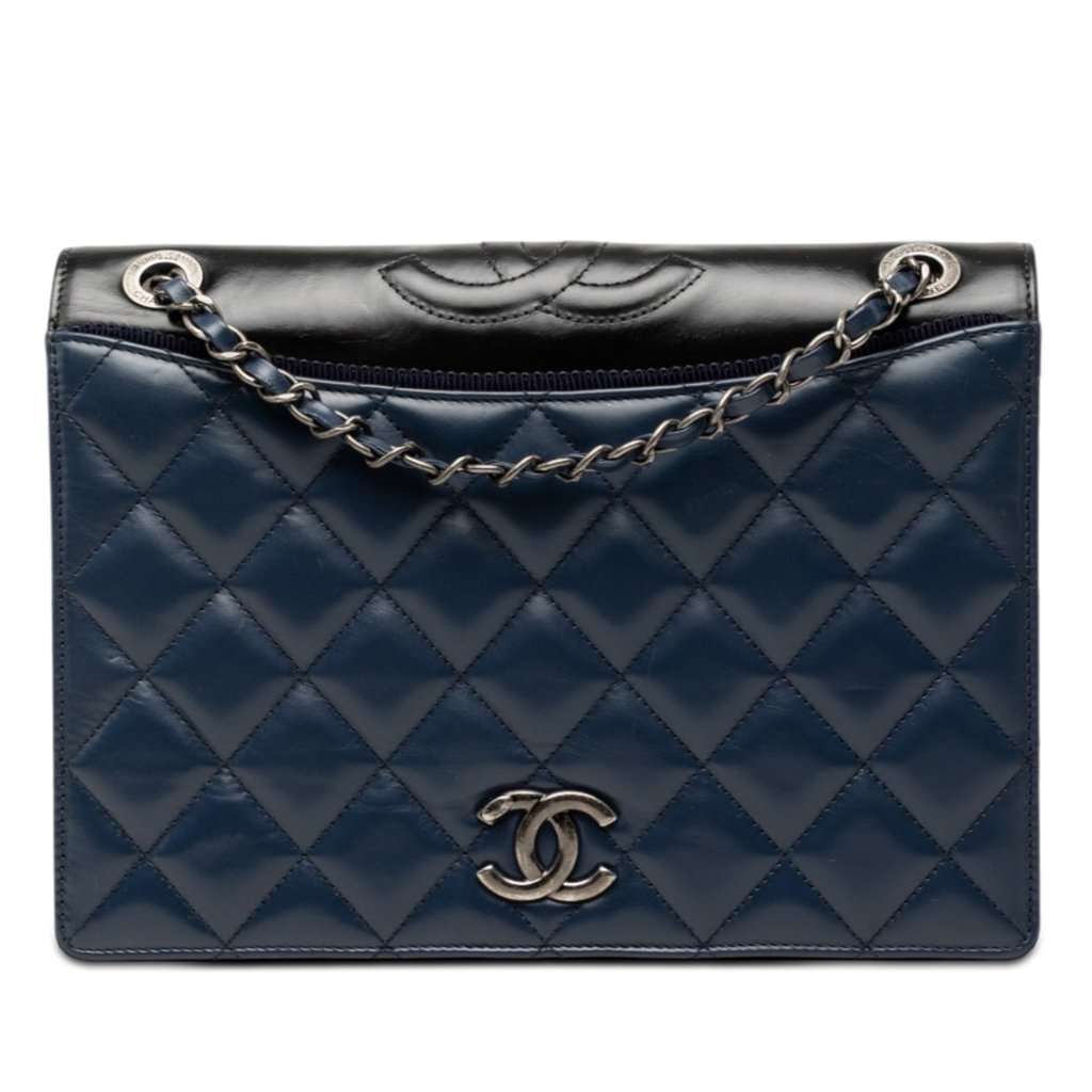 Chanel Small Quilted Calfskin Ballerine Flap Blue Leather Very good - Front View