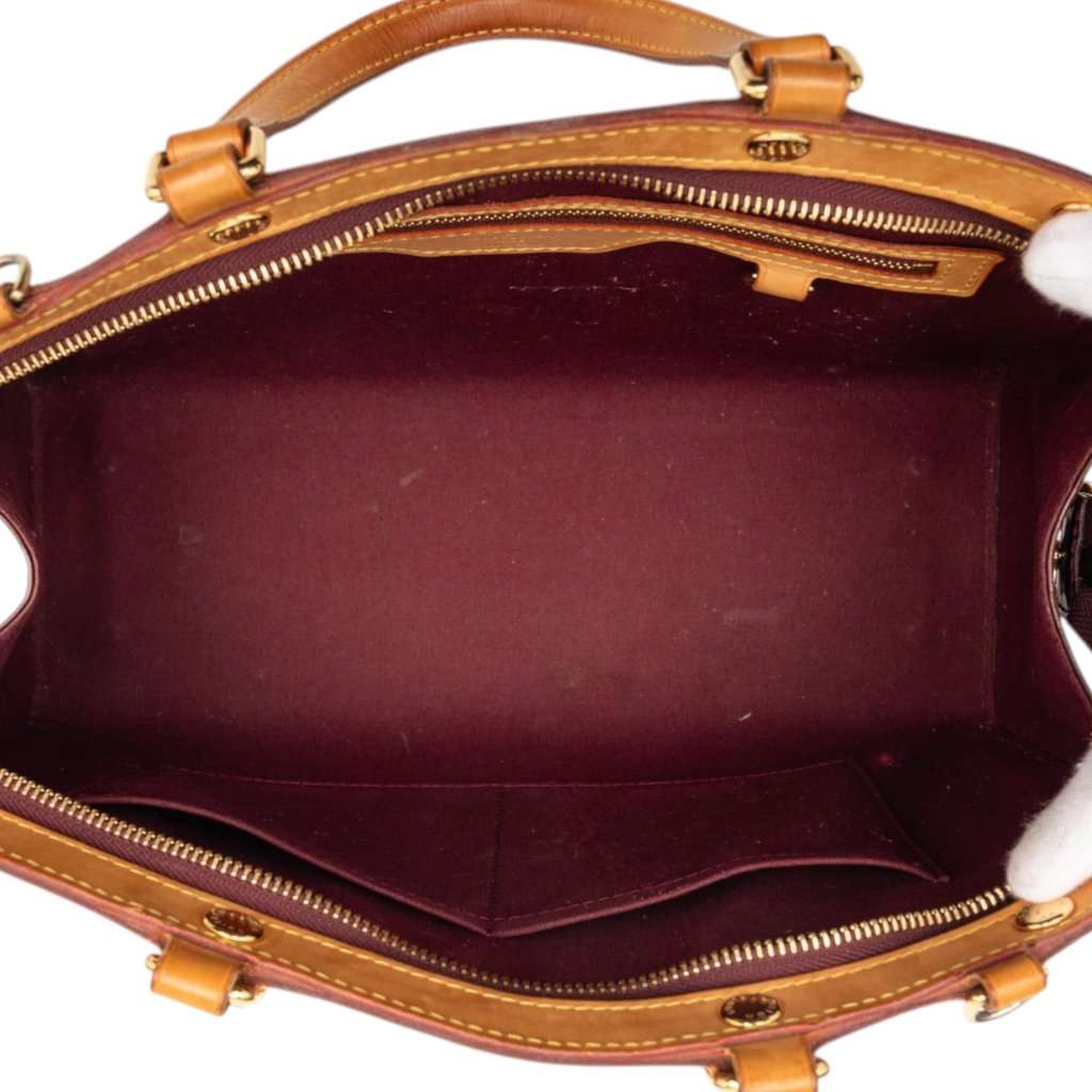 Louis Vuitton Monogram Vernis Brea MM Red Leather Very good - Model View