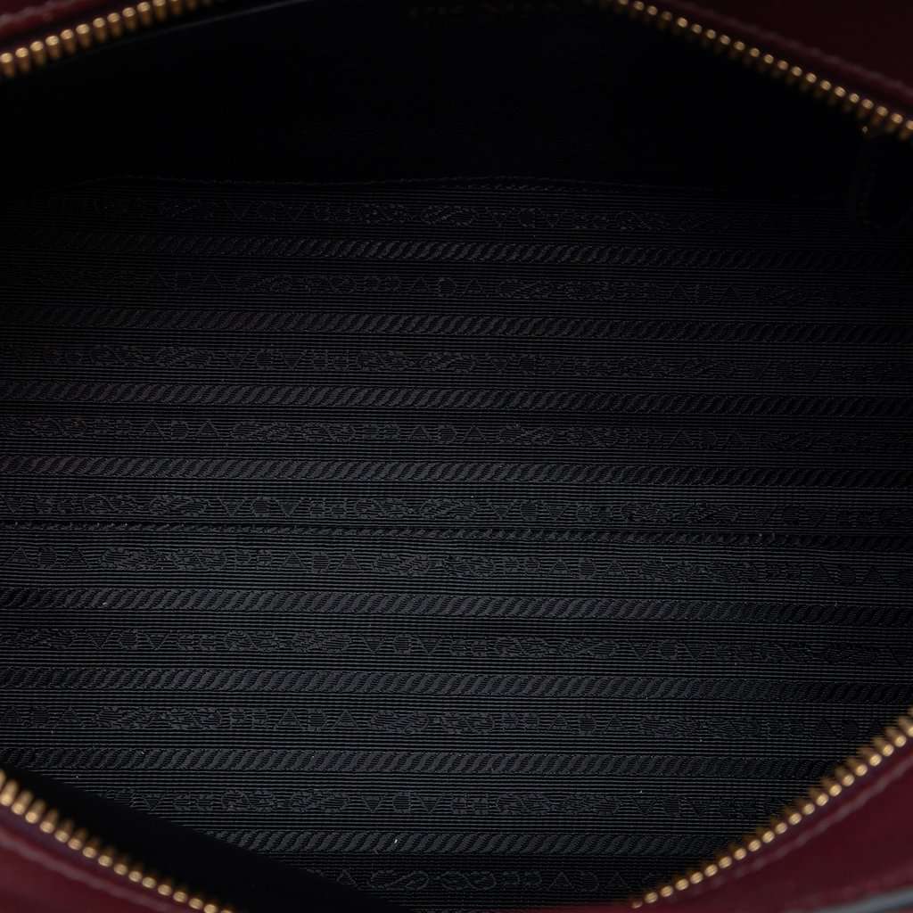Prada Medium Saffiano Trimmed City Calf Greca Esplanade Satchel Red Leather Very good condition - Model View