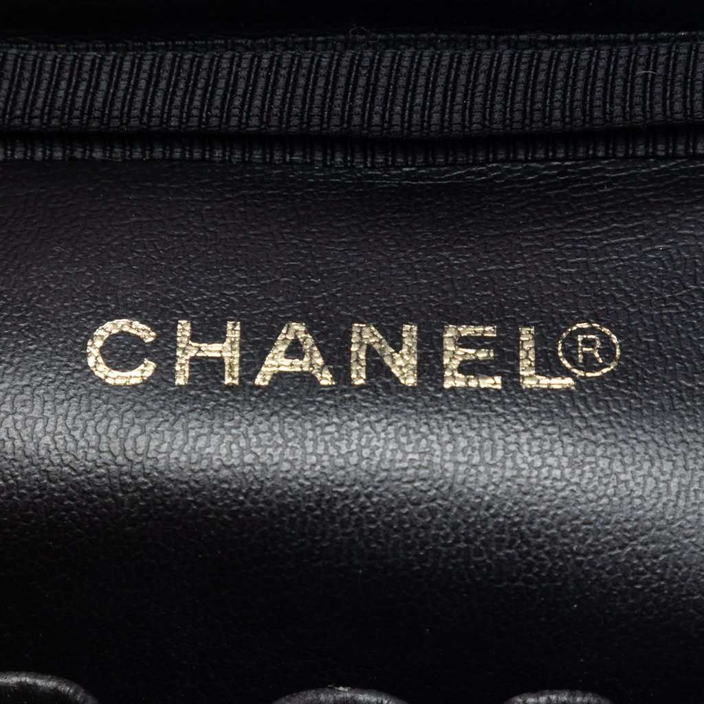 Chanel CC Patent Vanity Bag Black Leather Very good condition - Box View