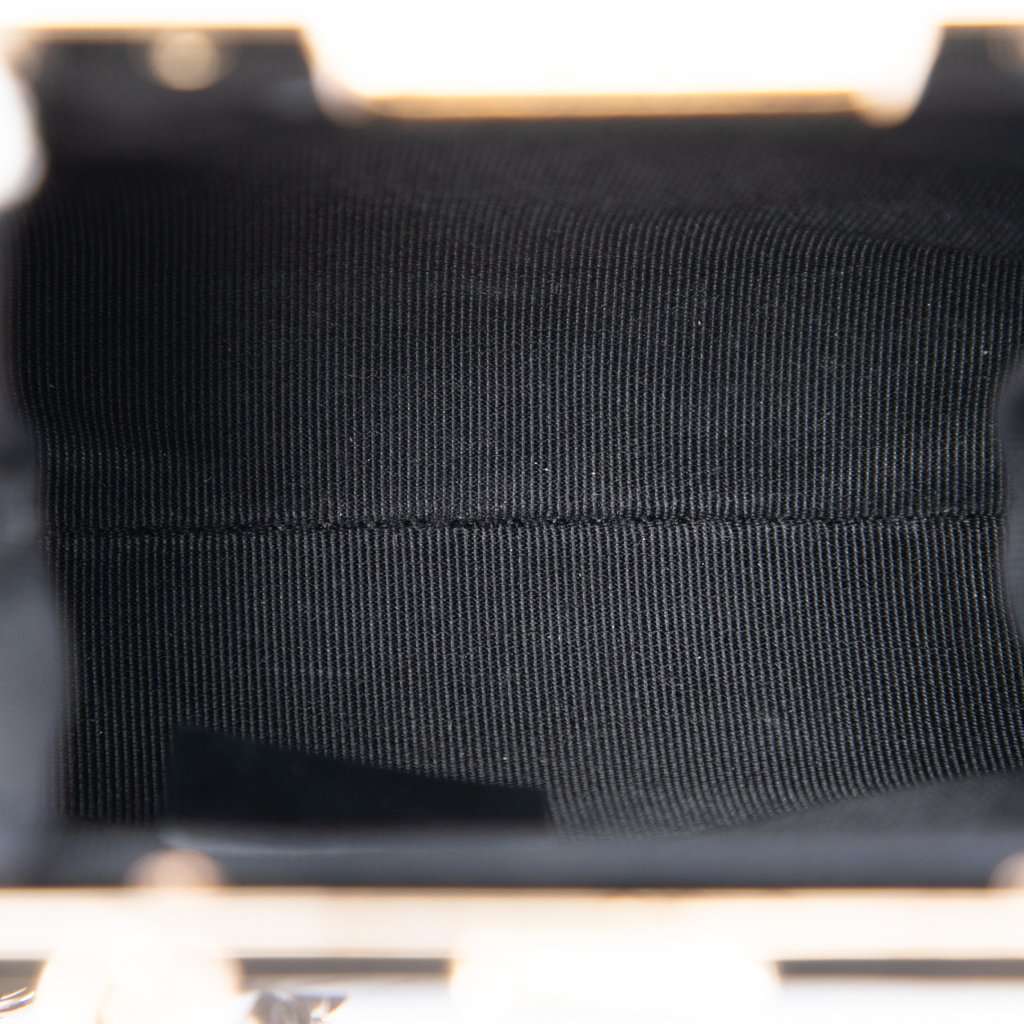Chanel Quilted Aged Lambskin Kiss Lock Clutch with Chain Black Leather Very good condition - Model View