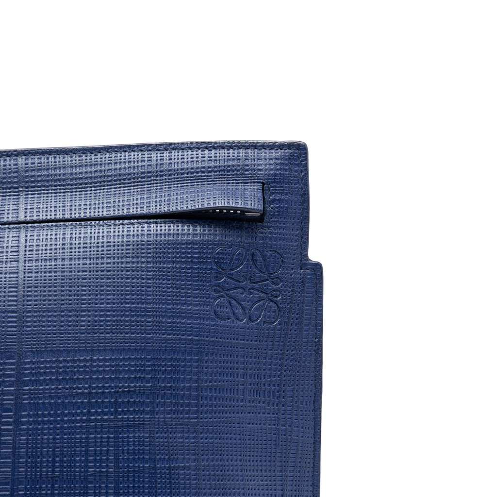 Loewe Large Linen Embossed Calfskin Anagram T Pouch Blue Leather Very good condition - Box View