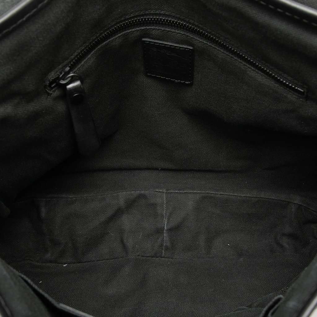 Burberry Haymarket Check Coated Canvas Messenger Bag Beige Good - Model View