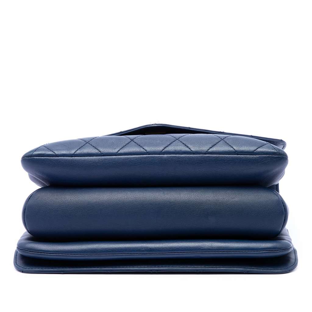 Chanel CC Quilted Calfskin Metal Top Handle Envelope Flap Blue Leather Very good condition - Inside View