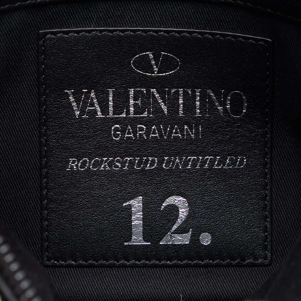 Valentino Leather Rockstud Clutch Black Leather Very good condition - Box View