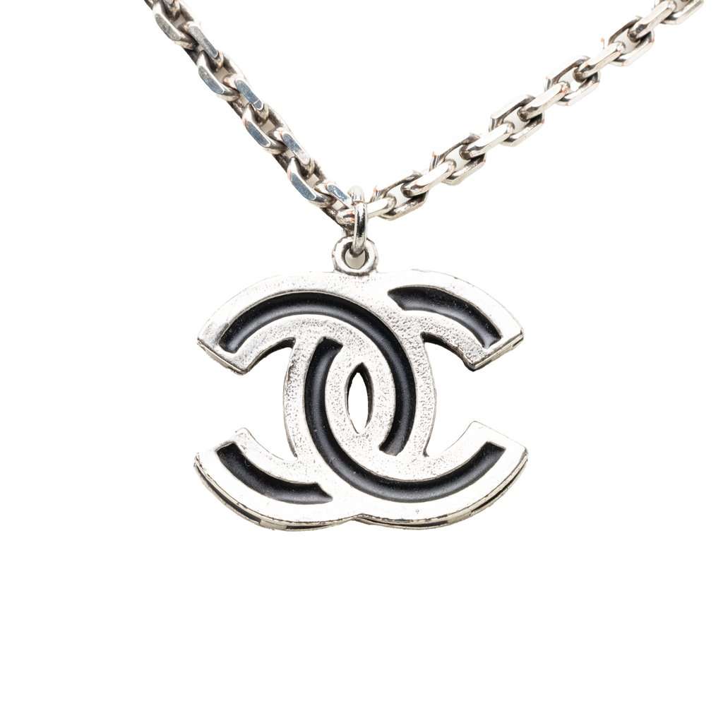 Chanel CC Brass Enamel Pendant Necklace Silver Metal Very good condition - Back View